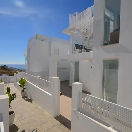Villa Capistrano Blue 1 *